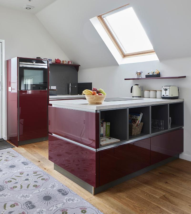 Skyelight Apartment Портри Екстериор снимка