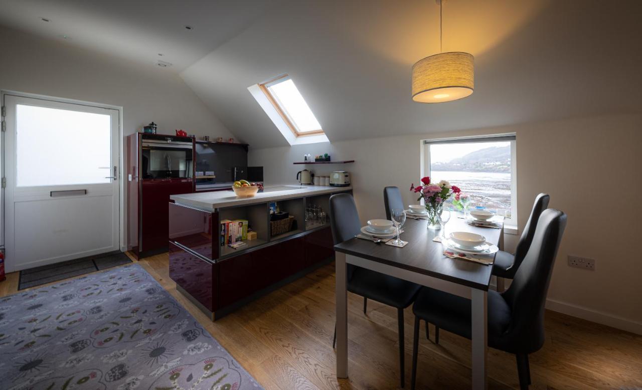 Skyelight Apartment Портри Екстериор снимка